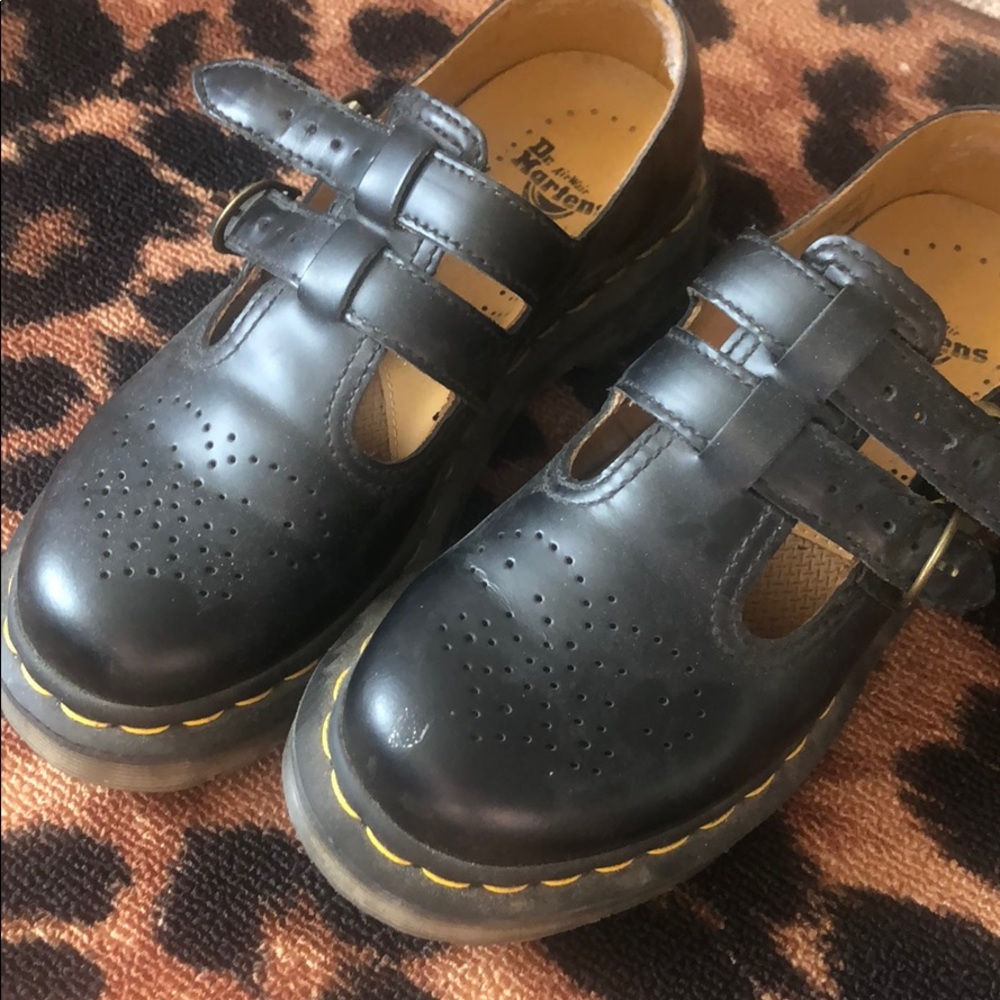Black leather Mary Janes